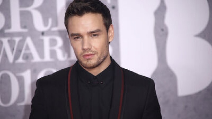 İngiliz müzik grubu One Direction üyesi Liam Payne, balkondan düşerek yaşamını yitirdi