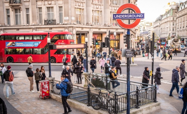 Londra İngiltere'nin en hızlı yaşlanan şehri