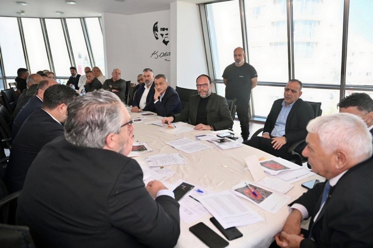 Gönyeli Alayköy Belediyesi’nde “Başıboş Sokak Köpekleri” konusunda toplantı yapıldı