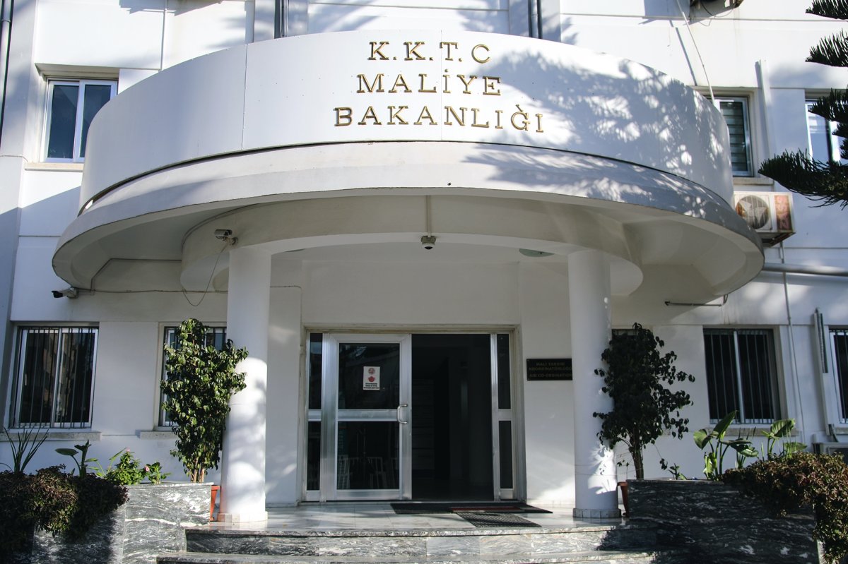 Maliye Bakanlığı: “Bakanlığın logosu kullanılarak yayımlanan emeklilik işlemleri ile ilgili görsel gerçeği yansıtmıyor”