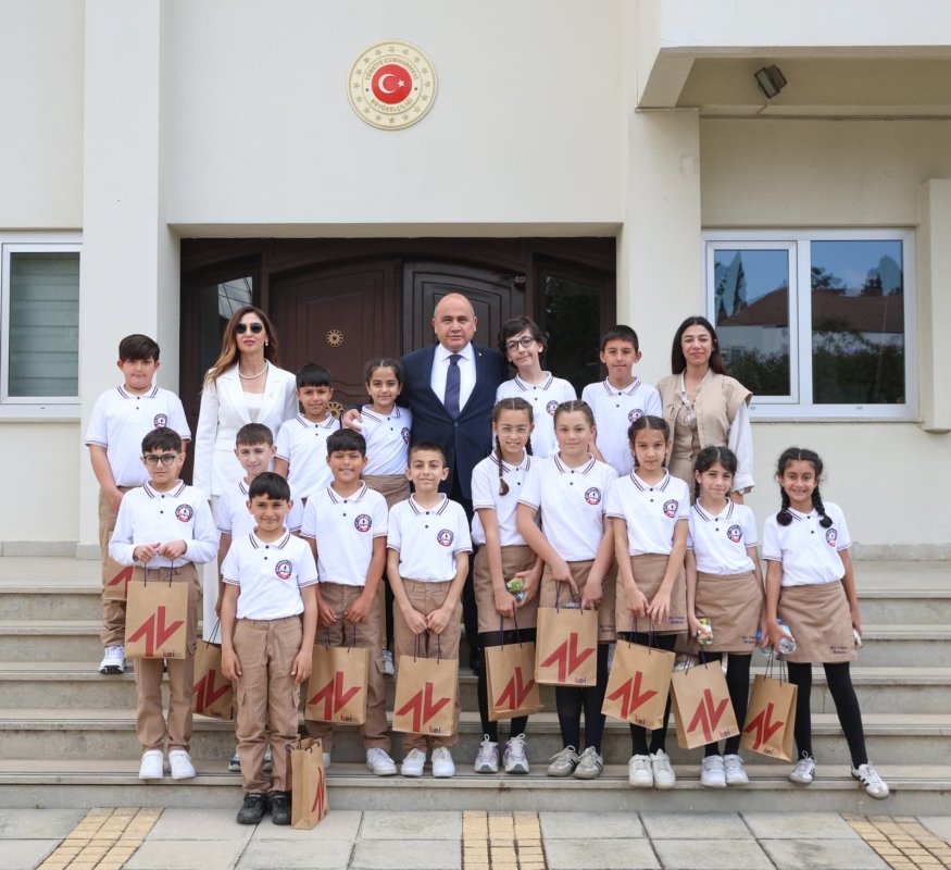 Başçeri: “Sizler, büyük Türk milletinizin birer ferdisininiz”