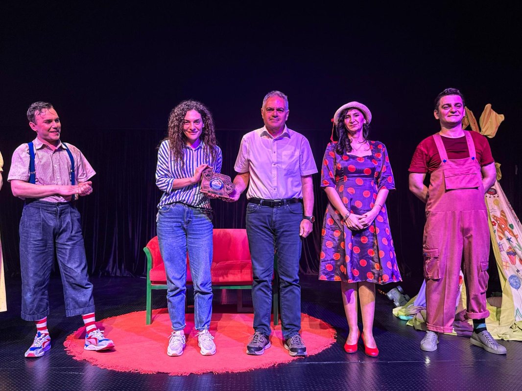  Çocuk oyunu bugün Esentepe Kültür Sarayı’nda minik izleyicilerle buluştu.