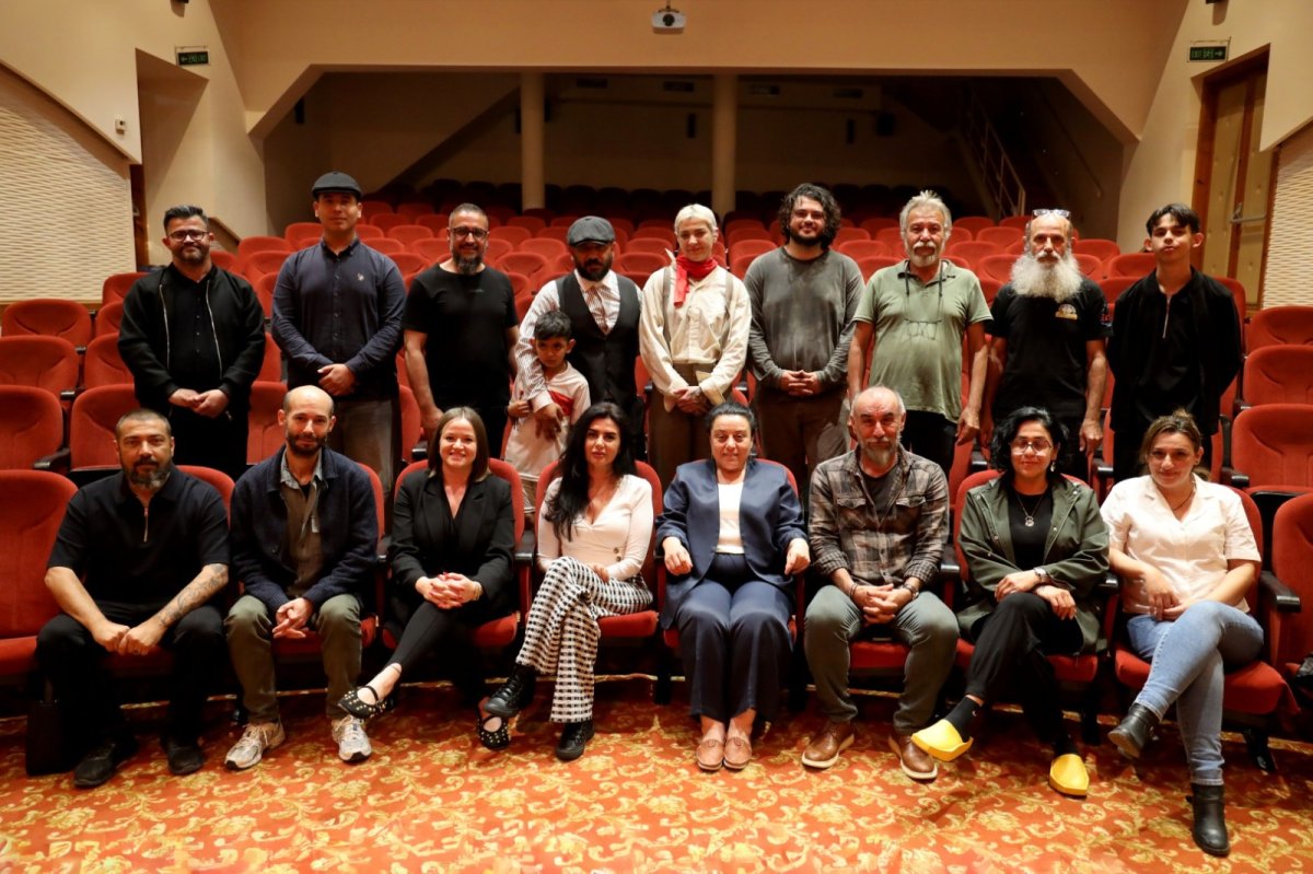 İskele Belediyesi 4. Tiyatro Günleri Raskolnikov ile devam etti