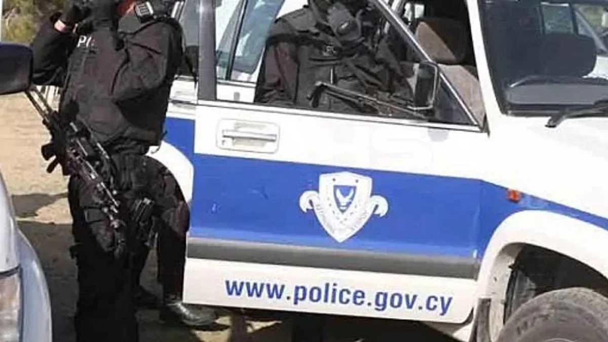 Güney Kıbrıs’ta polis operasyonu: 12 tutuklama
