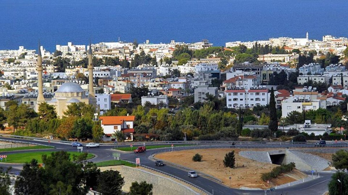 Lefke’de “imar planı” tepkisi: 3-4 yıldır bekletiliyor, topraklar gizlice dağıtılıyor