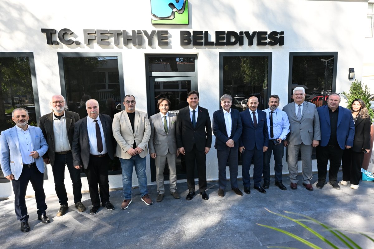 Avrupa’daki Türk gazeteciler Fethiye’de buluştu! Ölüdeniz Hava Oyunları Festivali dünyaya tanıtılacak