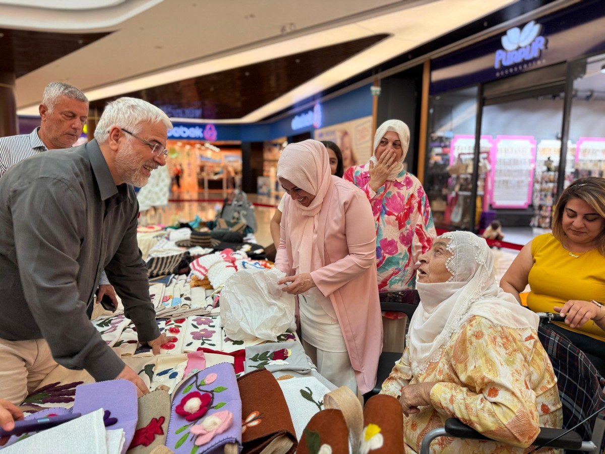 AK Parti’den ADEM sergisine ziyaret: ‘Kadın emeği her zaman desteklenmeli’