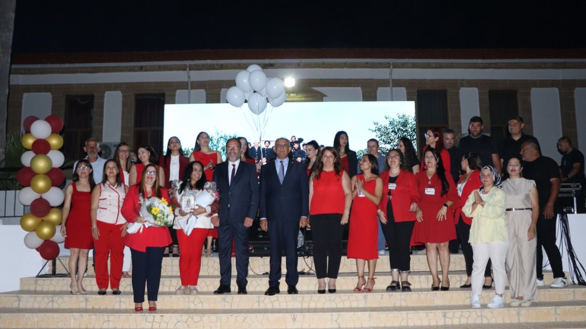 Sadıkoğlu: “Bu okulun her köşesinde ayrı bir hatıramız var”