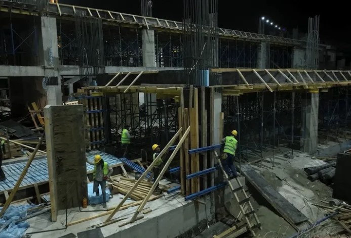 Bakan Kurum, Deprem Bölgesindeki Çalışmaları Yerinde Paylaştı