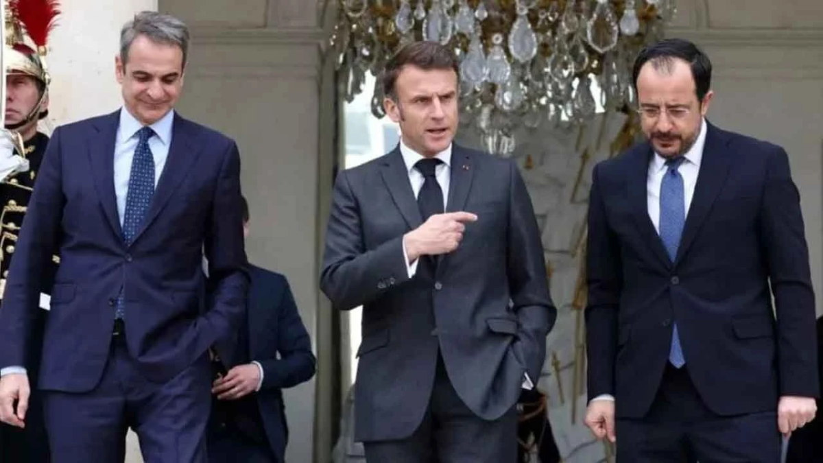Hristodulidis, Miçotakis ve Macron bugün Baf’ta bir araya geliyor