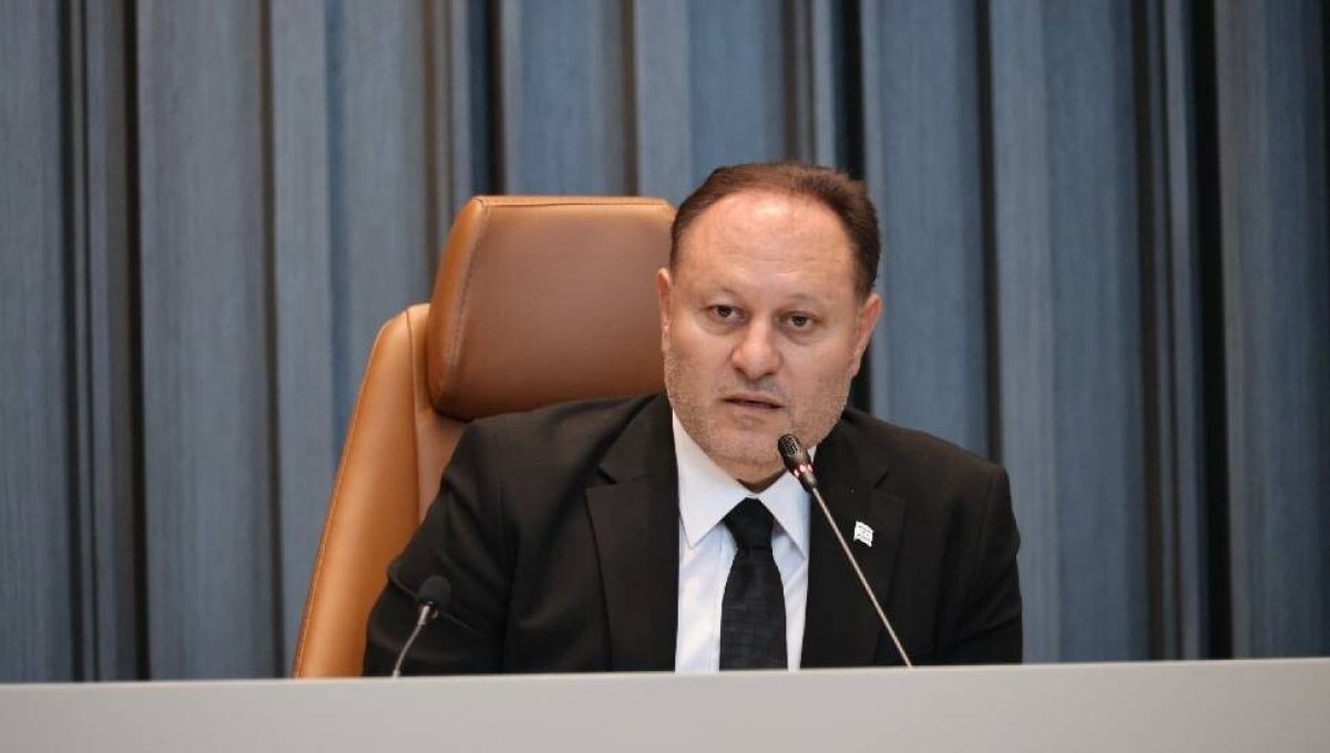 Başkan Öztürkler'den Anneler Günü Mesajı