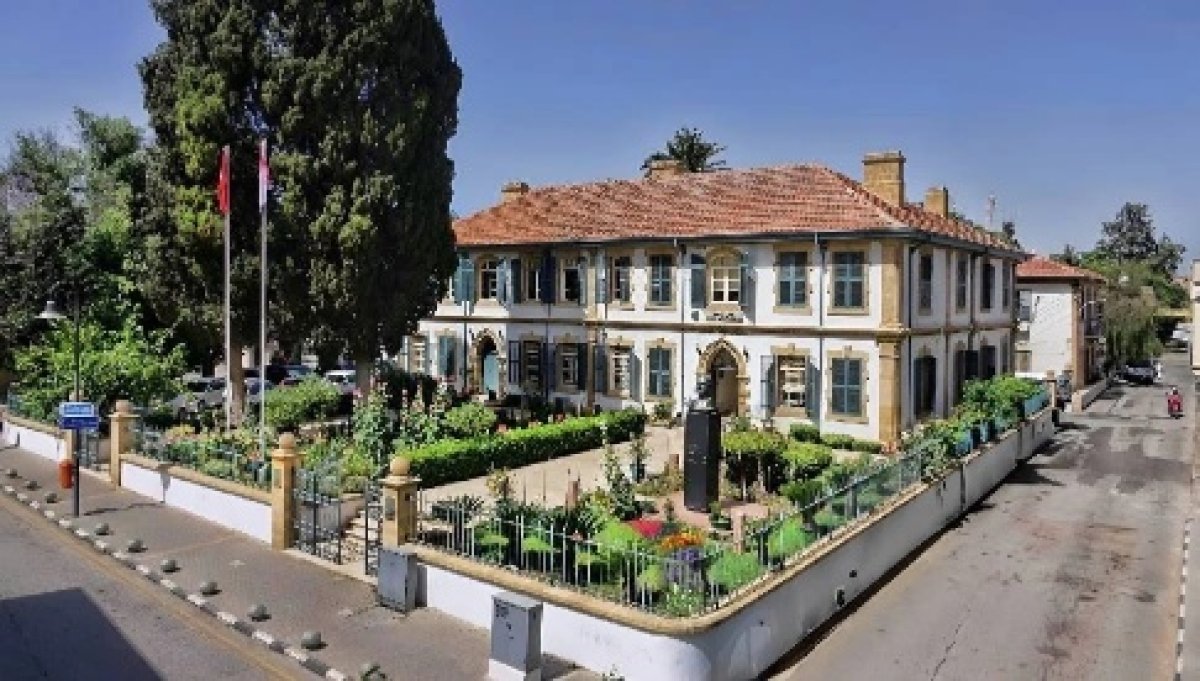 Kıbrıs Vakıflar İdaresi: Güney Kıbrıs’ın Hala Sultan Tekkesi ziyaretini engellemesi kabul edilemez