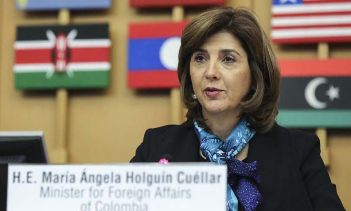 Holguin yarın adaya gelecek, hafta boyunca temaslarda bulunacak